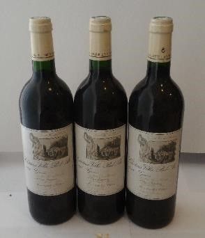 null 3 bouteilles 75cl Château Villa Bel-Air 1998

Appellation Graves Contrôlée

Grand...