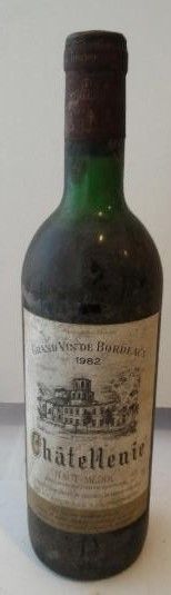 null 1 bouteille 75cl Chatellenie 1982

Appellation Haut-Médoc Contrôlée

Grand vin...