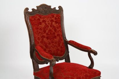 null FAUTEUIL BAROQUE ITALIEN XVIIIè

En bois naturel sculpté à haut dossier plat...