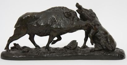 null BRONZE "COMBAT DE SANGLIERS" DE RICHE (1877-1949)

Bronze pâtiné signé sur la...