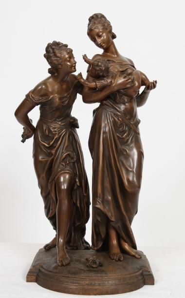 null GROUPE EN BRONZE "FEMMES A L'ENFANT" DE GAUDEZ (1845-1902)

En bronze patiné...
