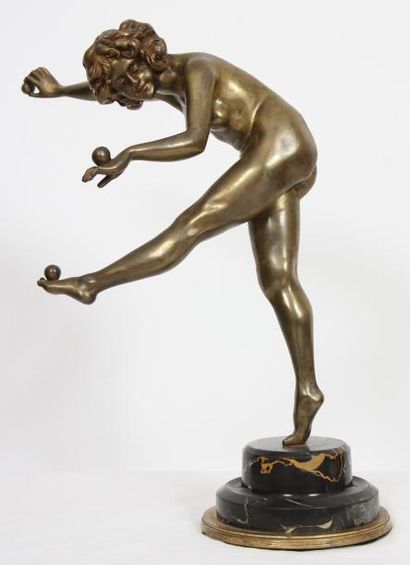 null BRONZE ART DECO "L'EQUILIBRISTE" DE COLINET

Bronze à patine mordorée représentant...