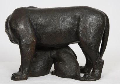null GRAND BRONZE "LIONNE DE ROME" DE PAUL SIMON 1892-1979

Bronze à patine bune...