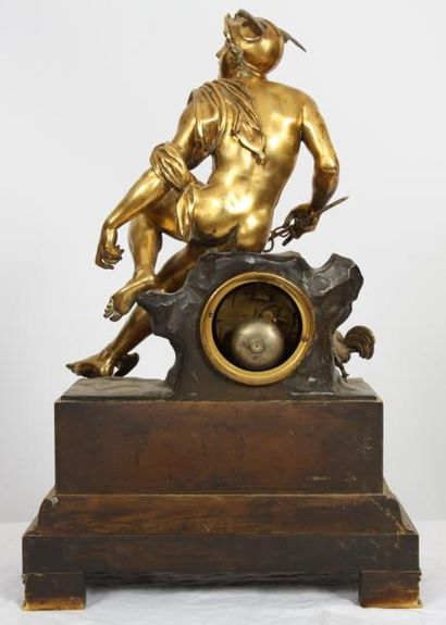 null PENDULE "MERCURE" RESTAURATION

En bronze doré, représentant Mercure assis sur...