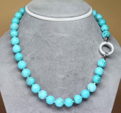 null Collier en turquoise 11 mm