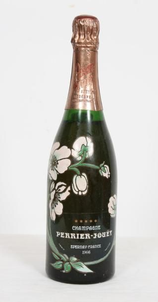 null 1 bouteille de CHAMPAGNE "Spécial réserve" PERRIER-JOUET 1966