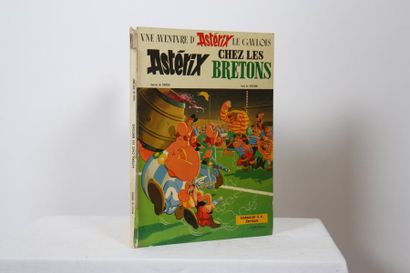 null "ASTERIX CHEZ LES BRETONS" Dédicacé par GOSCINNY et UDERZO à ROGER- PIERRE (1923-2010)

Edition...