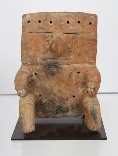 null SUJET TERRE CUITE "FIGURE ANTHROPOMORHE ASSISE" QUIMBAYA 800-1500 APR J.C

H...