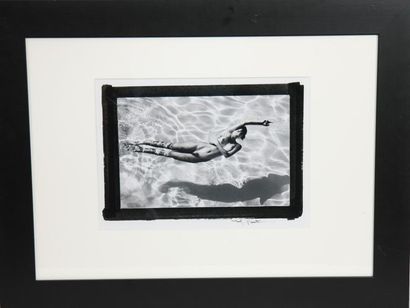 null PHOTOGRAPHIE "PISCINE" DE DAVID HAMILTON

Tirage en noir et blanc signé à l'encre...