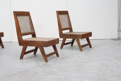 null Modèle de Pierre JEANNERET (1896-1967).

Rare ensemble de salon, composé d'un...