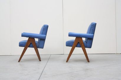 null Pierre JEANNERET (1896-1967)

Ensemble de deux "senate-committee Chairs" en...