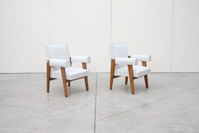 null Pierre JEANNERET (1896-1967) et LE CORBUSIER (1887-1965)

Ensemble de deux fauteuils...