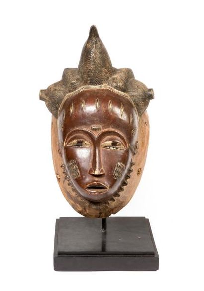 null MASQUE-CASQUE AFRICAIN BAOULE

Masque casque en bois sculpté polychrome

Première...