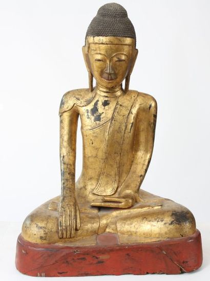 null Buddha maravijaya assis en méditation Dyana Asana , une main en Bumishparsha...