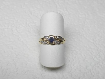 null Bague bicolore sertie d'un saphir monture réhaussée de diamants - or 1,15 g...