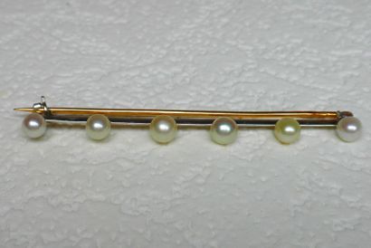 null Broche bicolore sertie de 6 perles de culture naturelles -or 4 g
