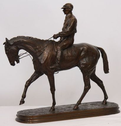 null BRONZE "JOCKEY A CHEVAL OU VAINQUEUR DU DERBY" DE MENE (1810-1879)

Bronze à...