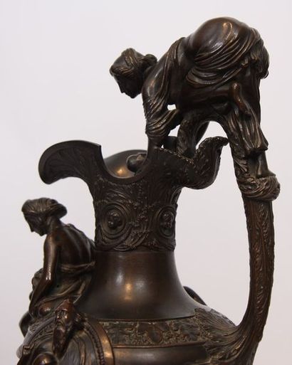 null AIGUIERE EN BRONZE "MOISE SAUVE DES EAUX" 1835 DE TRIQUETI (1803-1874)

En bronze...