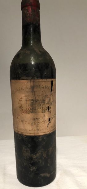 null 1 bouteille de "Château MARGAUX" 1953

Niveau basse épaule.