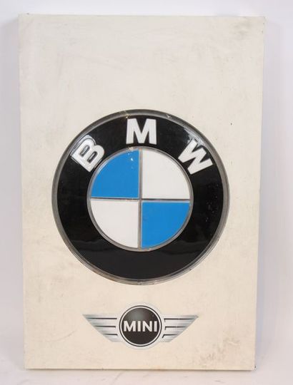 null GRANDE ENSEIGNE "LOGO BMW MINI"

En métal laqué et plastique.

H : 120; L :...
