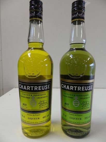 null 1 lot de 2 bouteilles : 1 Chartreuse Verte Les Pères Chartreux 70 cl 55 % vol....