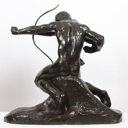 null GROUPE EN BRONZE "ARCHER ET SON FILS OU LA LECON" DE AMADEO GENARELLI (1881-1943)

Bronze...
