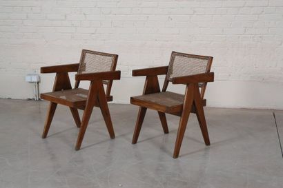 null PIERRE JEANNERET (1896-1967)

Ensemble de deux "Office Cane Chairs" de Pierre...