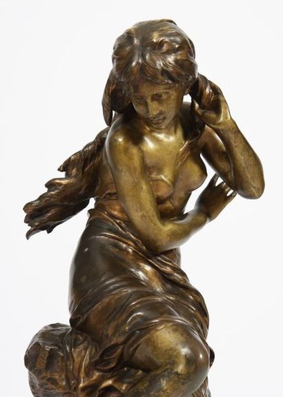 null IMPORTANT BRONZE "JEUNE FEMME AU ROCHER" DE MATHURIN MOREAU (1822-1912)

Bronze...