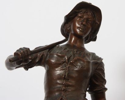 null BRONZE " JEUNE FEMME A LA BECHE" DE MARCEL DEBUT (1865-1933)

En bronze patiné,...