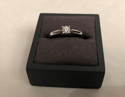 null BAGUE SOLITAIRE 0,10 CT

Poids : 2,42 g