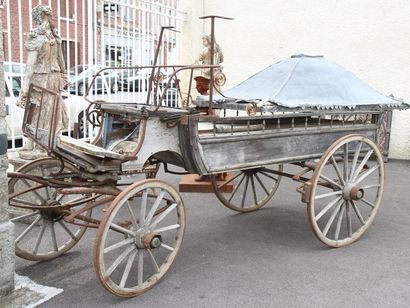 null VOITURE A CHEVAL "CALECHE"

En bois et métal.

Etat d'usage.

Epoque XIXè-XXème...