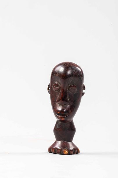 null Figurine- Ivoire - LEGA - ex Congo belge avant 1940				

H : 11 cm