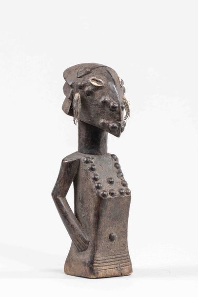 null Statuette. Bois LUBASHANKADI - ex Congo belge avant 1960			

H : 28 cm