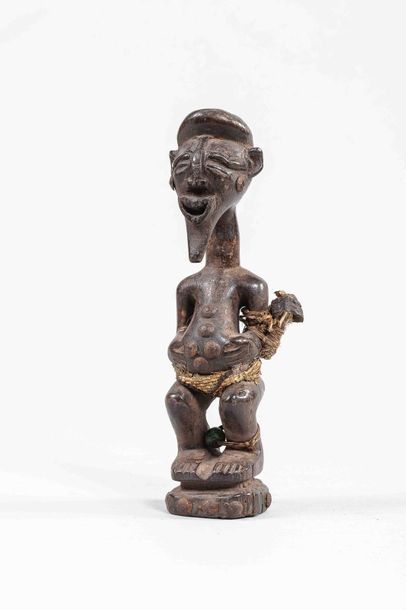 null Fétiche. Bois. SONGYE - ex Congo belge avant 1960 				

H : 21 cm