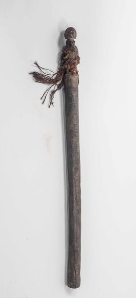 null Sceptre. Bois. BAKONGO - ex Congo belge avant 1960			

H : 90 cm