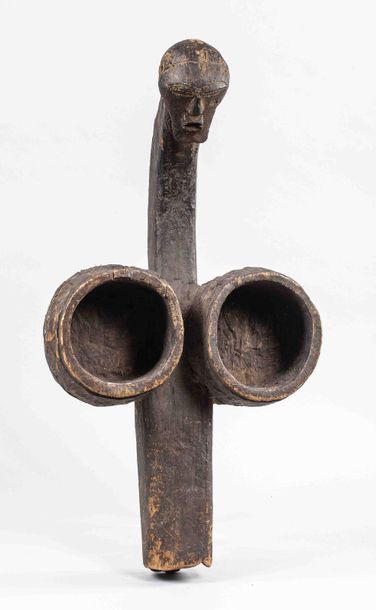 null Soufflet de forge SONGYE - ex Congo belge avant 1960				

H : 73 cm