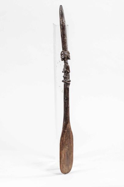 null Sceptre LUBA-SHANKADI - ex Congo belge avant 1960					

H : 69 cm