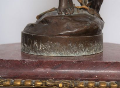 null IMPORTANT GROUPE EN BRONZE "GLORIA VICTIS" DE ANTONIN MERCIE (1845-1916)

Bronze...
