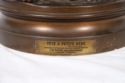 null IMPORTANT GROUPE EN BRONZE "FETE A PETITE MERE" DE CARLIER XIXè

En bronze patiné,...