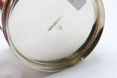 null HERMES. Large silver-plated metal tumbler, signed. Height: 8.8cm, diameter:...