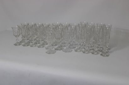null ROCK ROYAL Crystal. Crystal service of 34 pieces including: 12 flutes, 10 water...