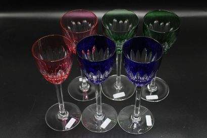 null BACCARAT. Set of six colored crystal glasses. Stamped on the bottom. Height:...