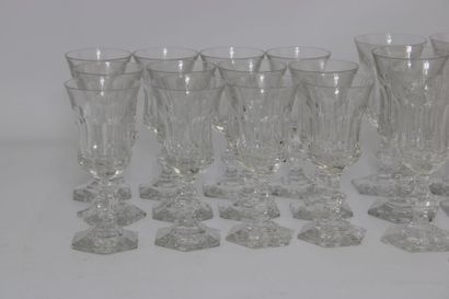 null ROCK ROYAL Crystal. Crystal service of 34 pieces including: 12 flutes, 10 water...