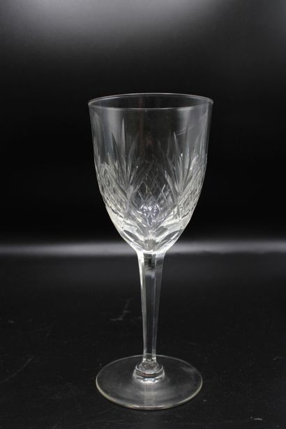 null Saint Louis (In the taste). Model "Chantilly". Cut crystal service of 48 pieces...