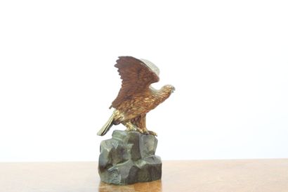 null Charles PAILLET (1871-1937).
Sculpture en bronze présentant un aigle royal sur...
