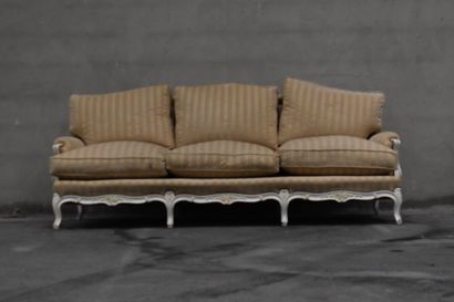 null Large sofa with a carved and molded wooden seat with shells and palmette, the...