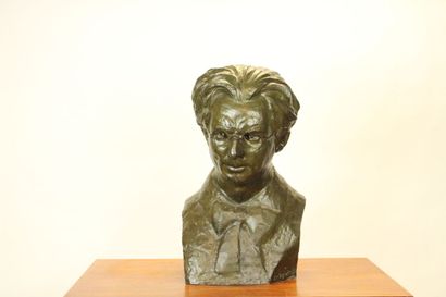 null École allemande du XXème siècle. 
Buste en bronze représentant peut-être Beethoven...
