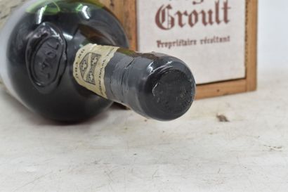 null 1 bouteille Vieux Calvados du Pays d'Auge 1941, Roger Groult 
En caisse bois...
