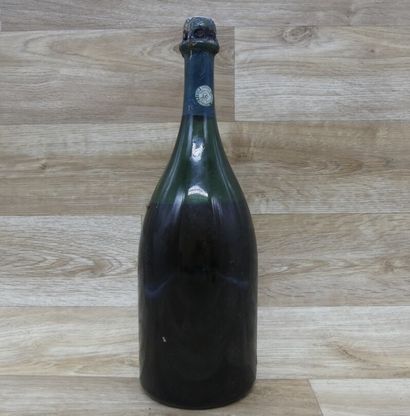 Dom Pérignon 1 magnum de MOET ET CHANDON cuvée DOM PERIGNON 1969. 
Niveau -8.5 cm...