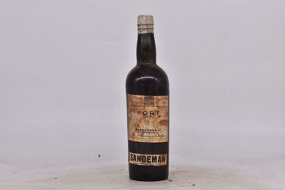 1 bottle of Port Superior. Sanderman & Co....